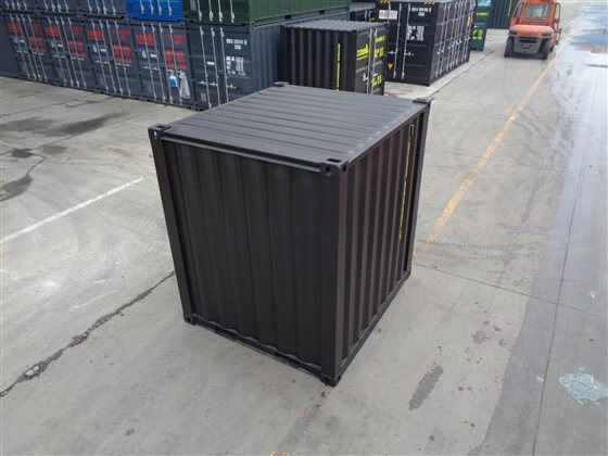 TITAN Containers 8' Standard